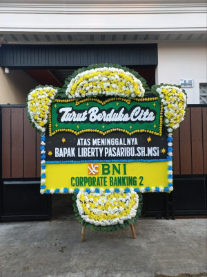 Papan Bunga Duka di Labobo