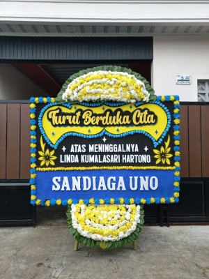 Papan Bunga Duka di Labobo
